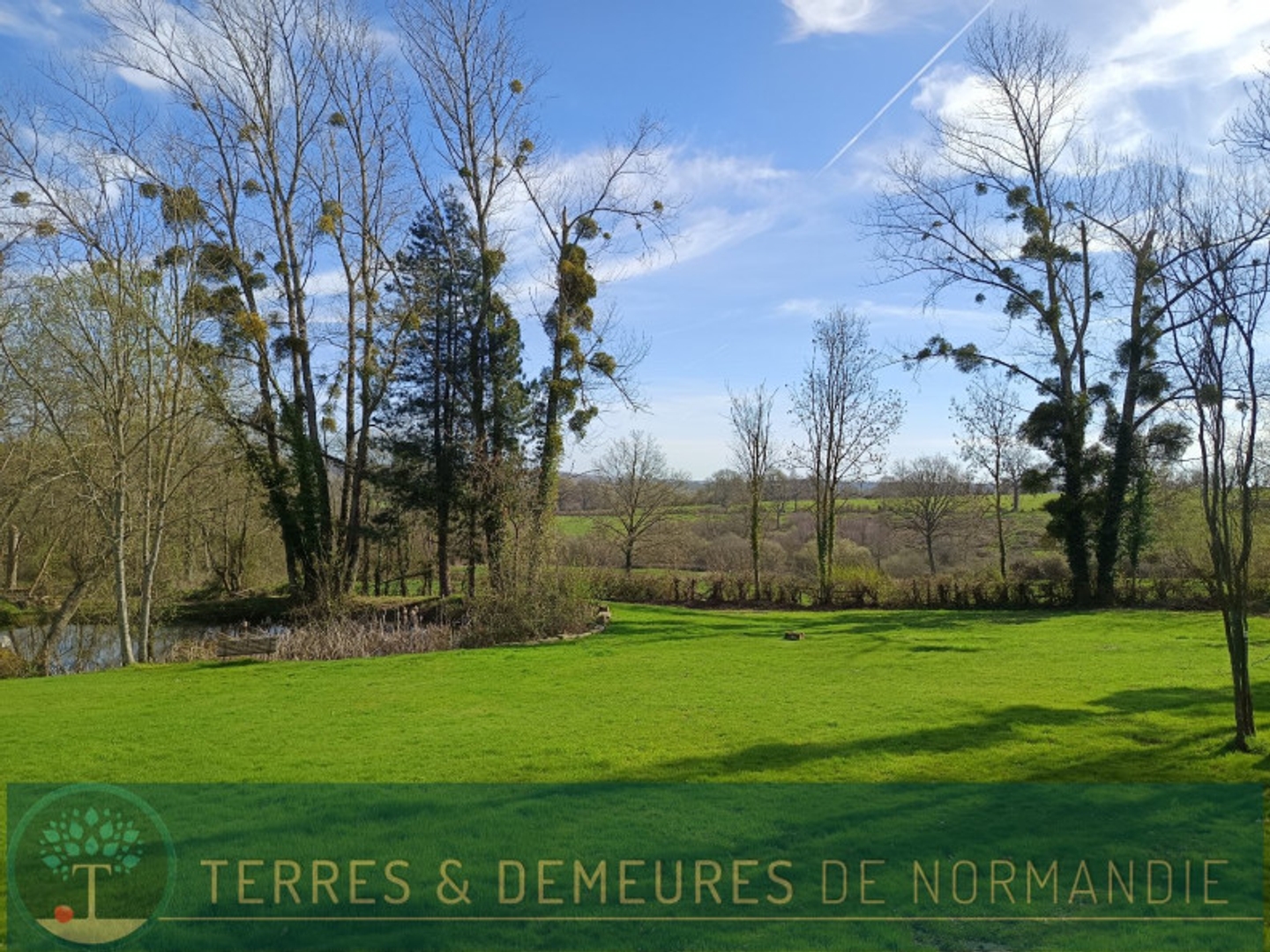 Maison à vendre - 6 pièces - 196m2 - Cormeilles (27260)