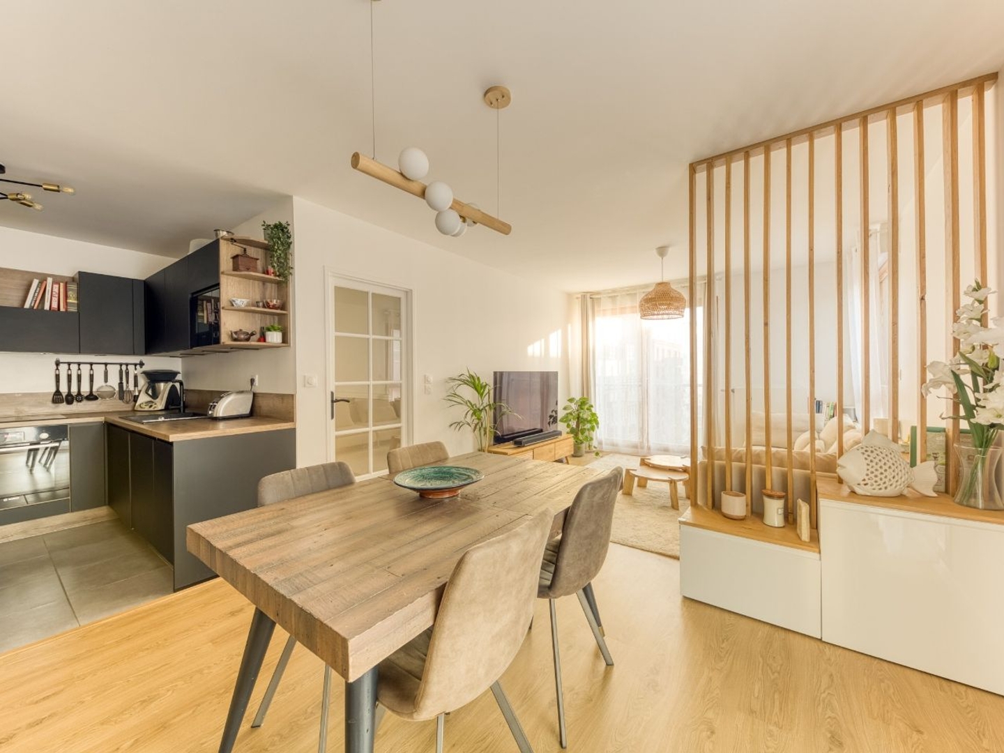 Appartement à vendre - 4 pièces - 87m2 - Asnières-Sur-Seine (92600)