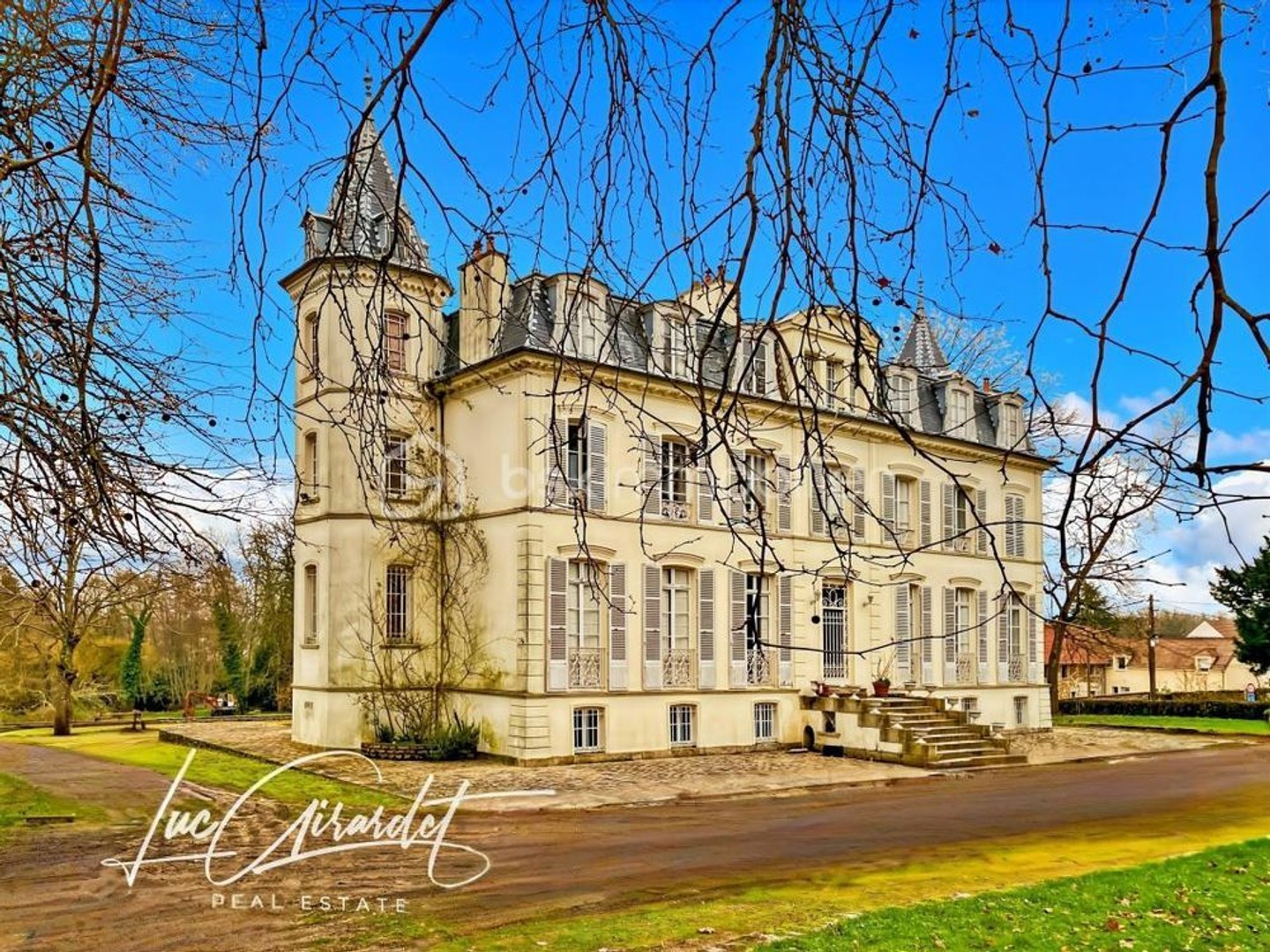 Maison à vendre - 20 pièces - 750m2 - Coulommiers (77120)