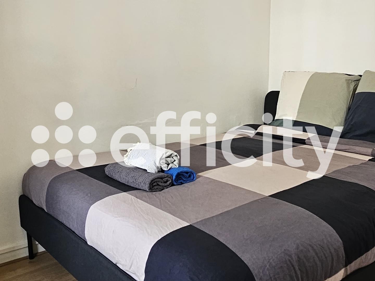 Immeuble à vendre - 8 pièces - 120m2 - Ivry-Sur-Seine (94200)