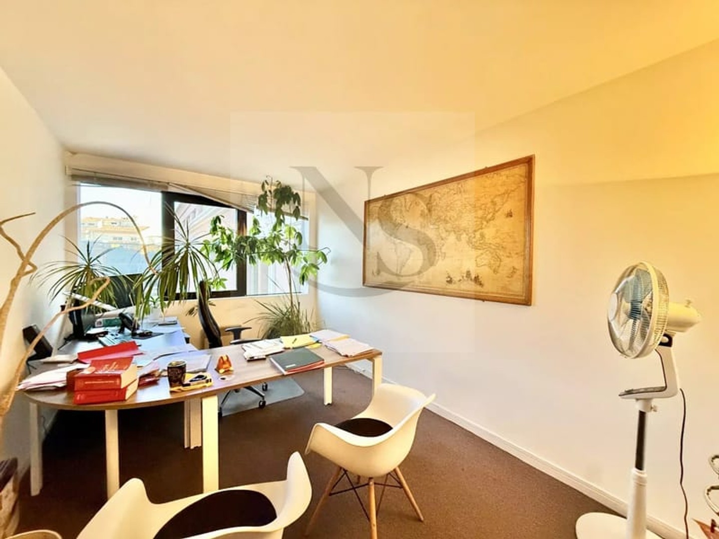 Bureaux à vendre - 7 pièces - 240m2 - Aix-En-Provence (13100)