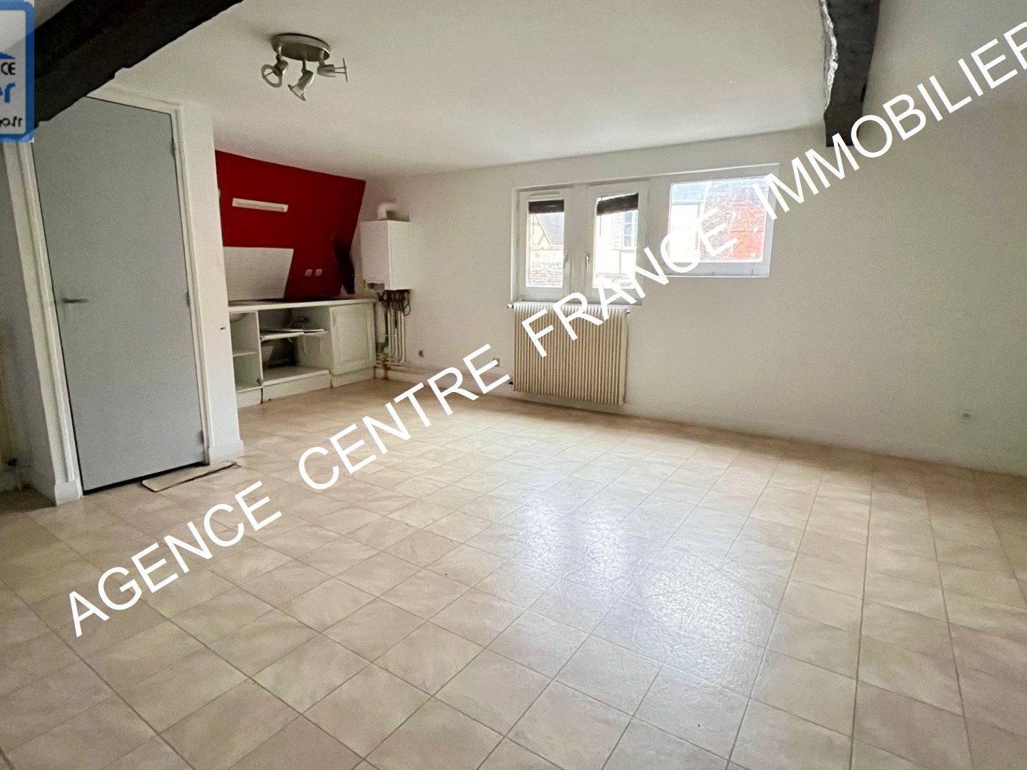 Appartement à vendre - 2 pièces - 41m2 - Bourges (18000)