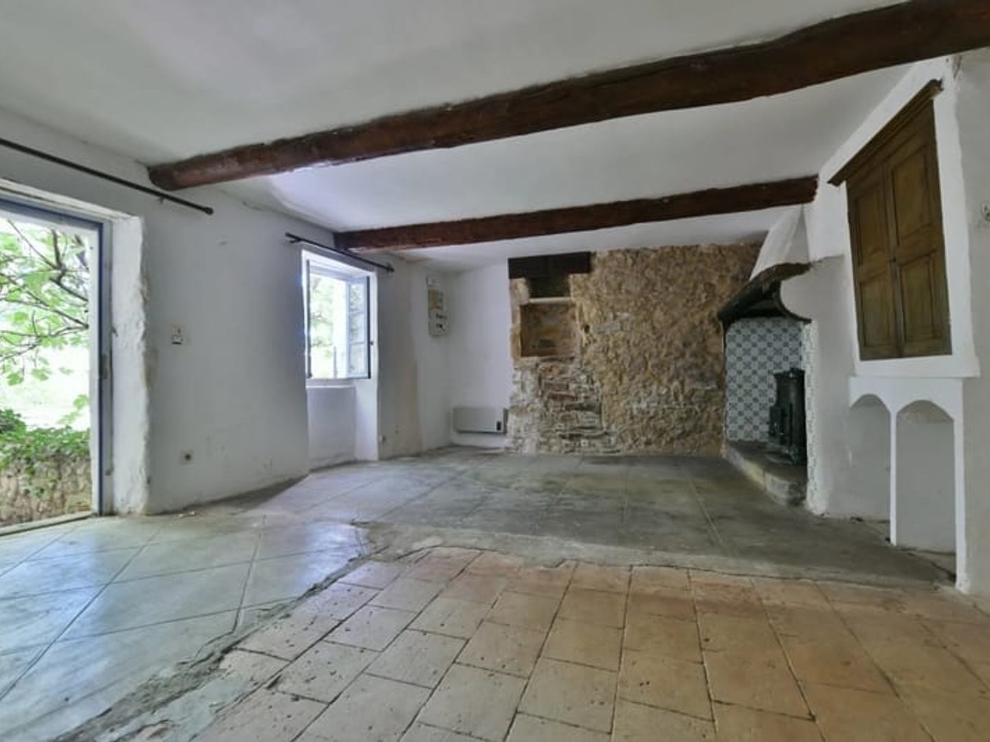 Maison à vendre - 5 pièces - 117m2 - Aigaliers (30700)