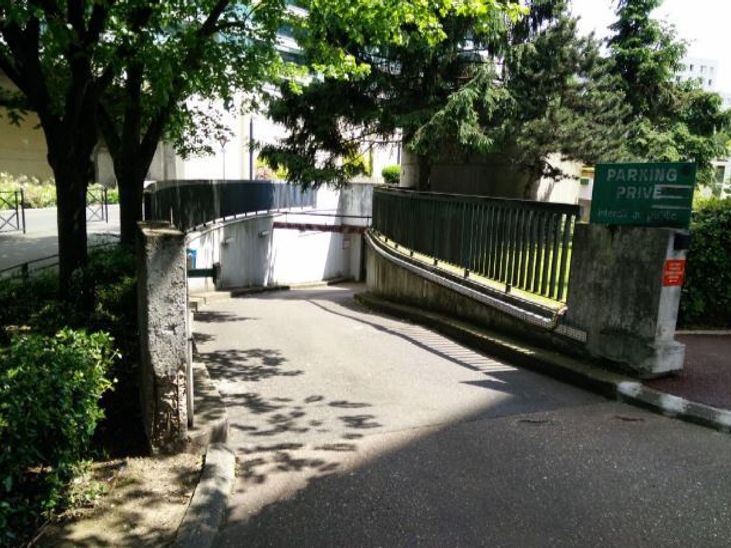 Parking / garage / box à vendre - 12m2 - Courbevoie (92400)