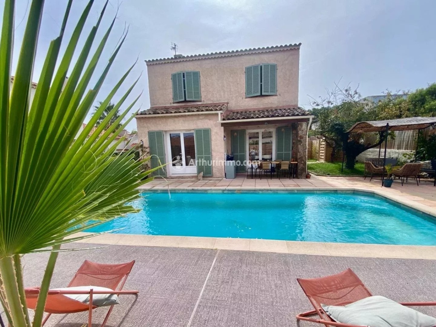 Maison à vendre - 6 pièces - 148m2 - Six-Fours-Les-Plages (83140)