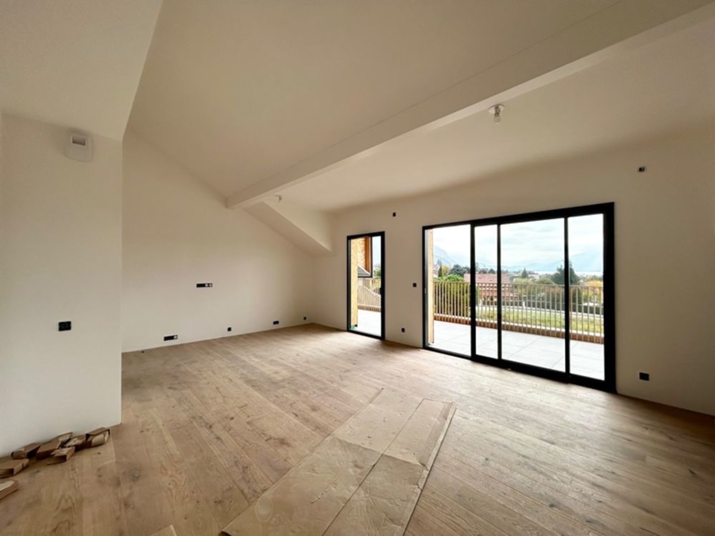 Appartement à vendre 4 pièces attique traversant ANNECY LE VIEUX (74)