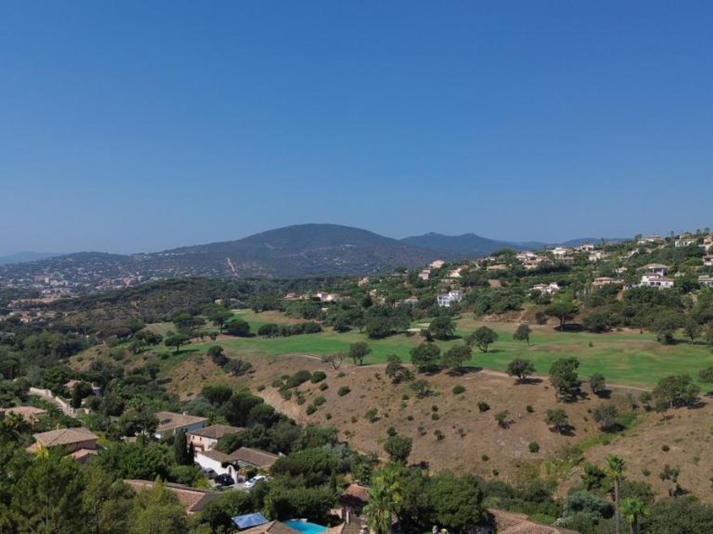 Maison à vendre - 5 pièces - 170m2 - Sainte-Maxime (83120)