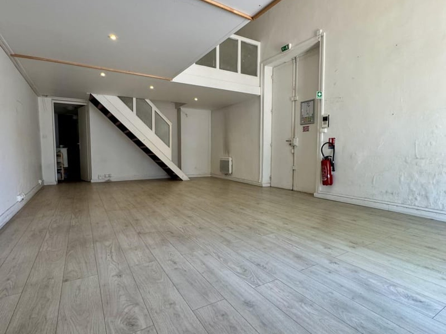 Magasin à vendre - 1 pièce - 36m2 - Marseille 2e (13002)