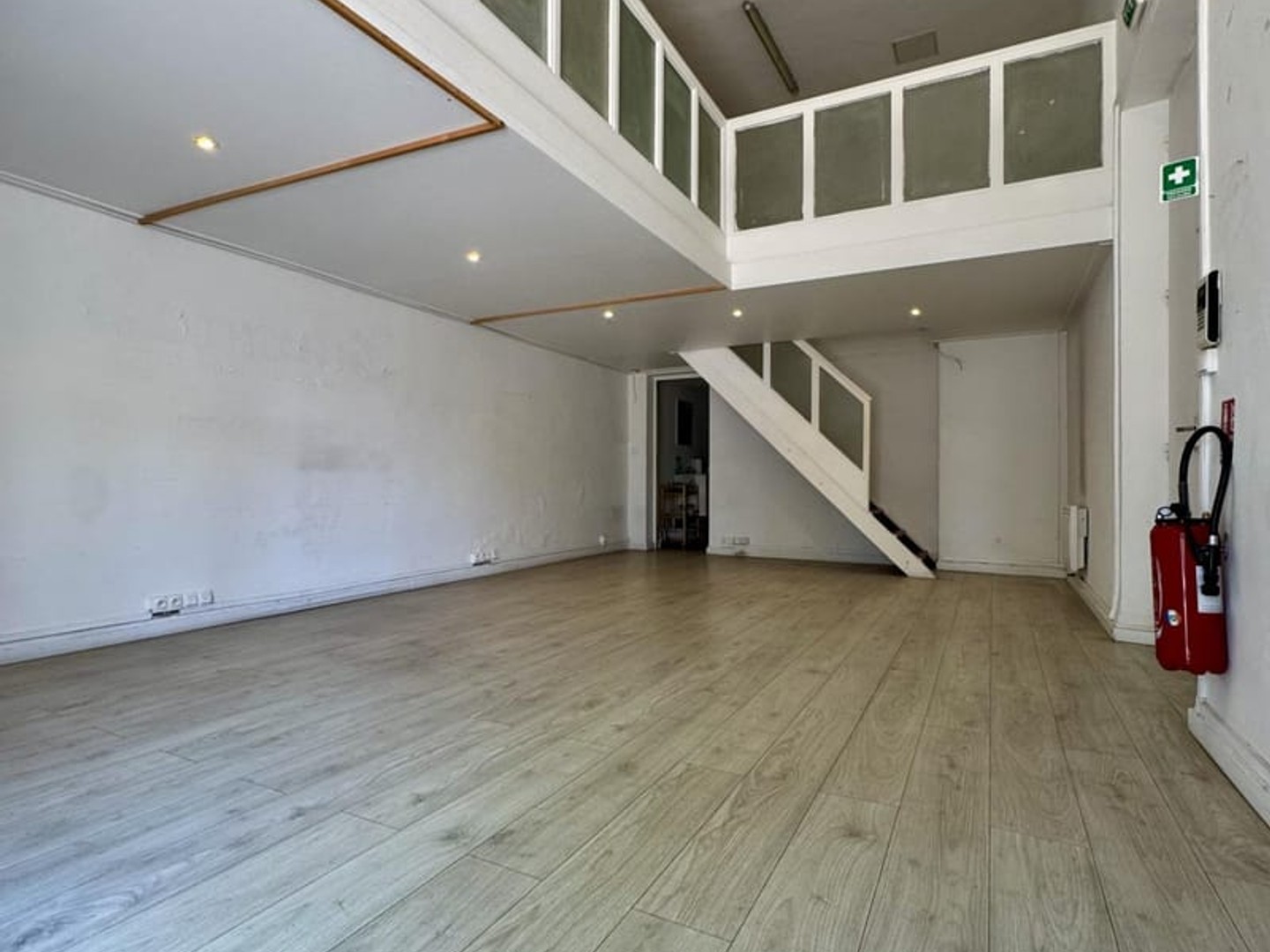 Magasin à vendre - 1 pièce - 36m2 - Marseille 2e (13002)