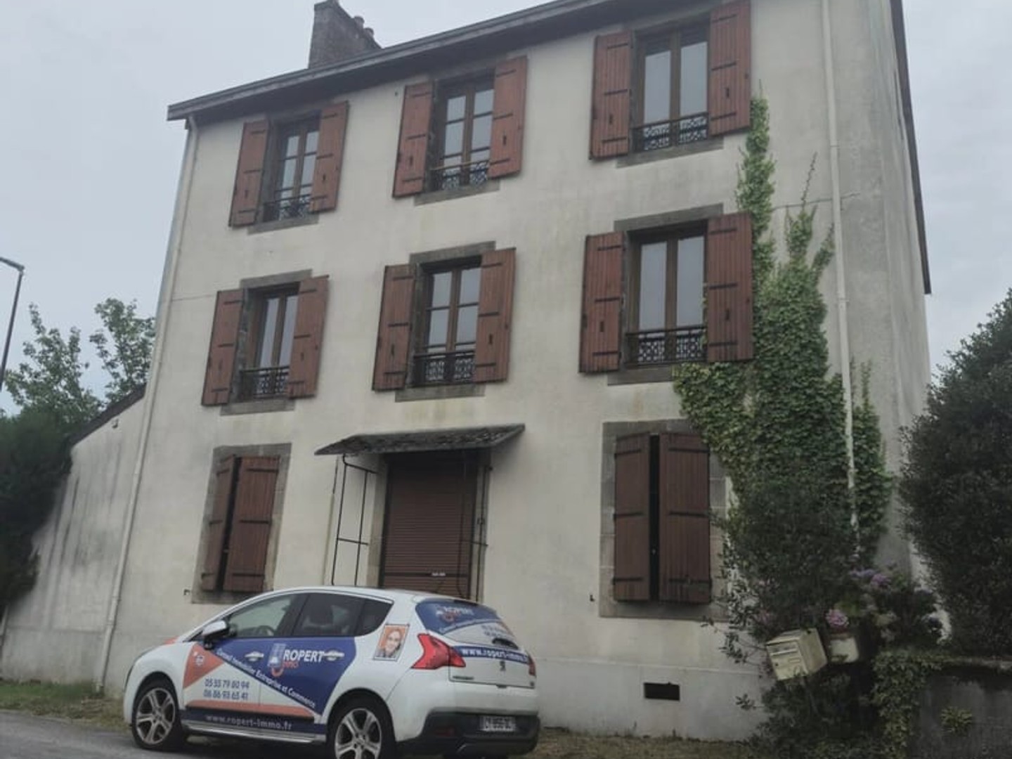 Immeuble à vendre - 420m2 - Saint-Sulpice-Lau... (87370)
