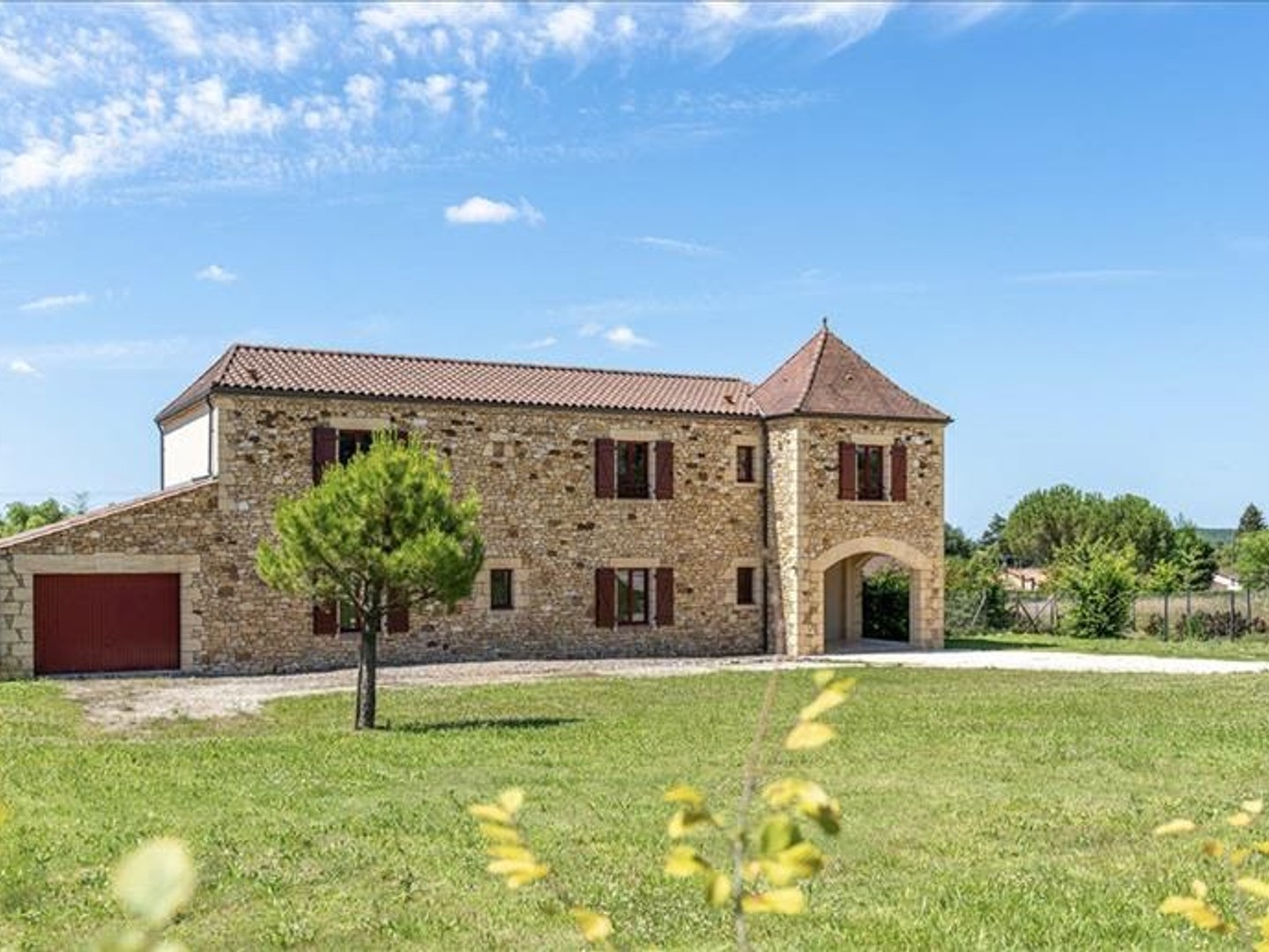 Maison à vendre - 6 pièces - 252m2 - Le Bugue (24260)