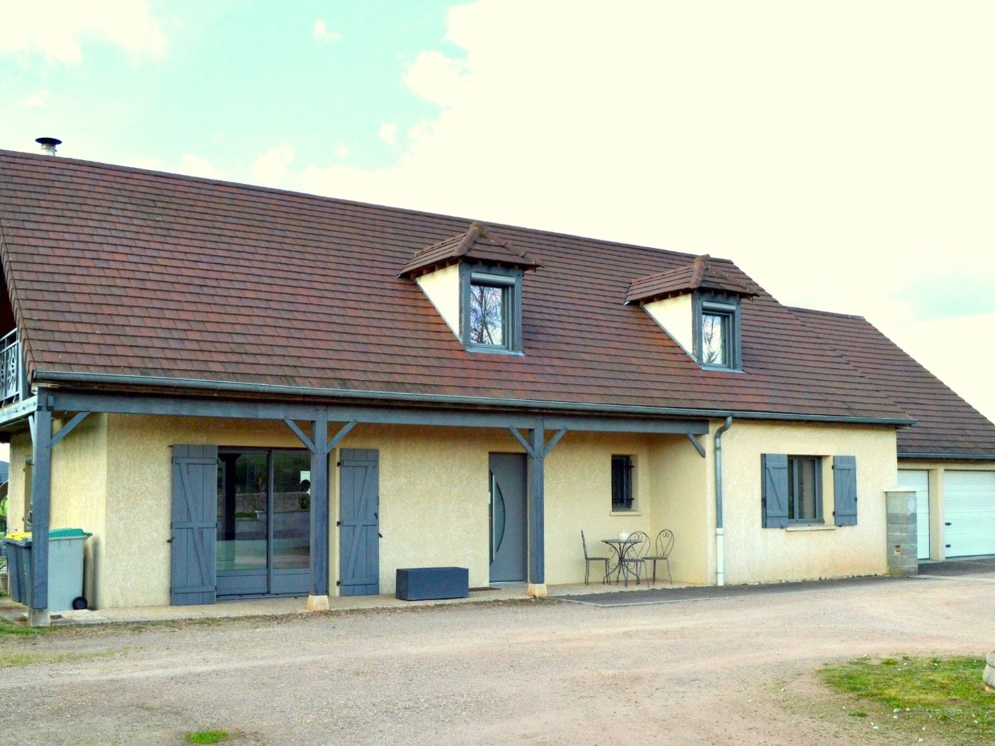 Maison à vendre - 11 pièces - 282m2 - Genouilly (71460)