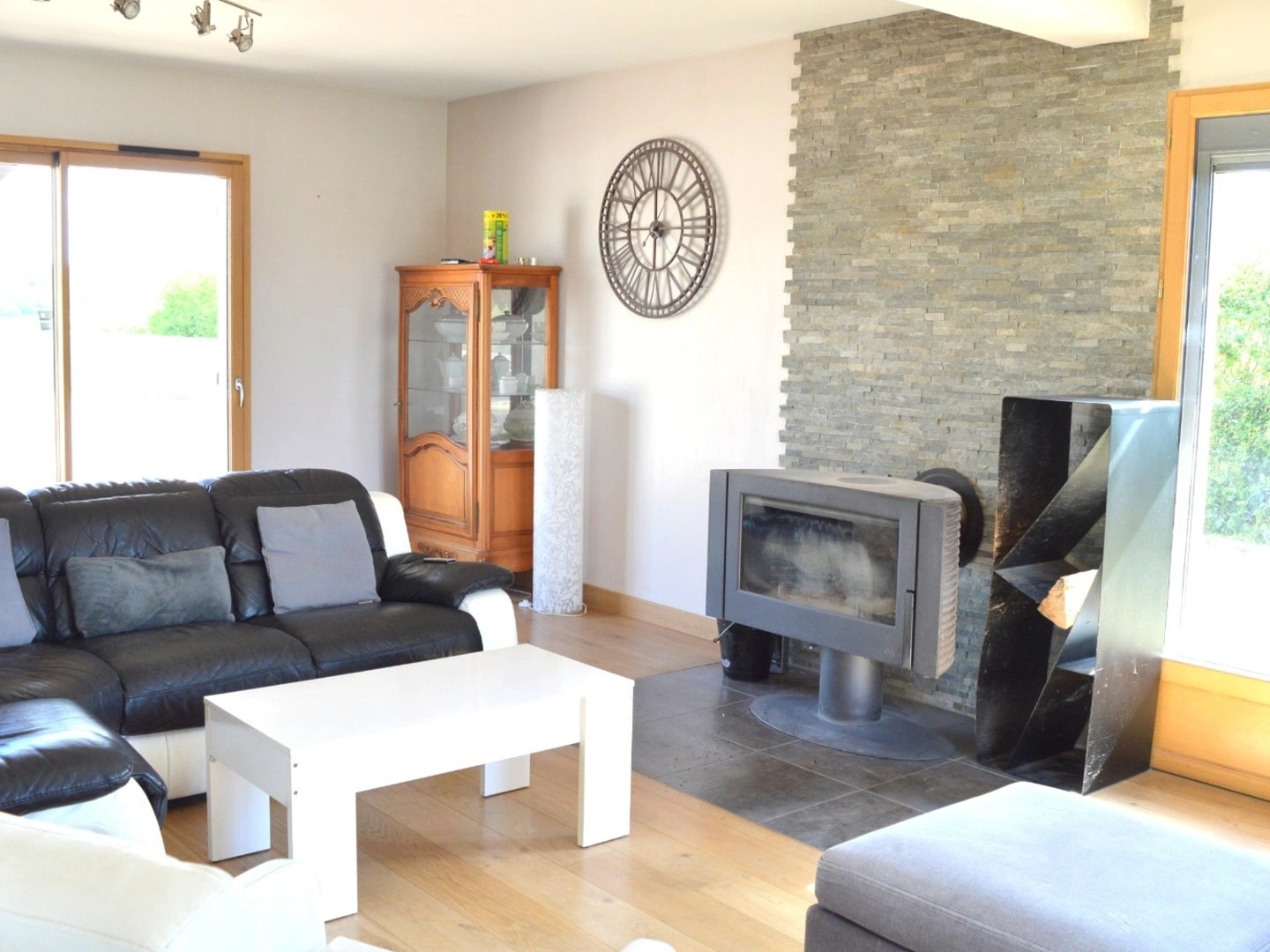 Maison à vendre - 11 pièces - 282m2 - Genouilly (71460)