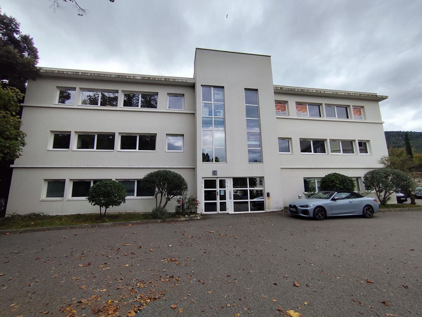 Bureaux à vendre - 51m2 - Gémenos (13420)