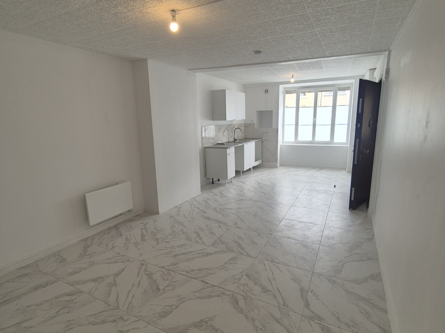 Immeuble à vendre - 200m2 - La Ferté-Gaucher (77320)