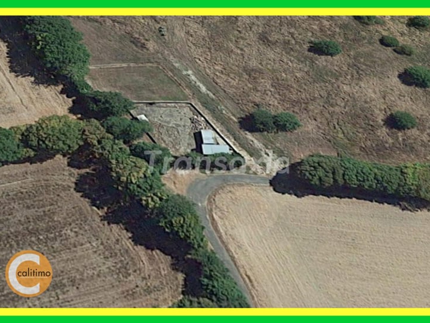 Locaux à vendre - 1 pièce - 1345m2 - Vailly-Sur-Sauldre (18260)