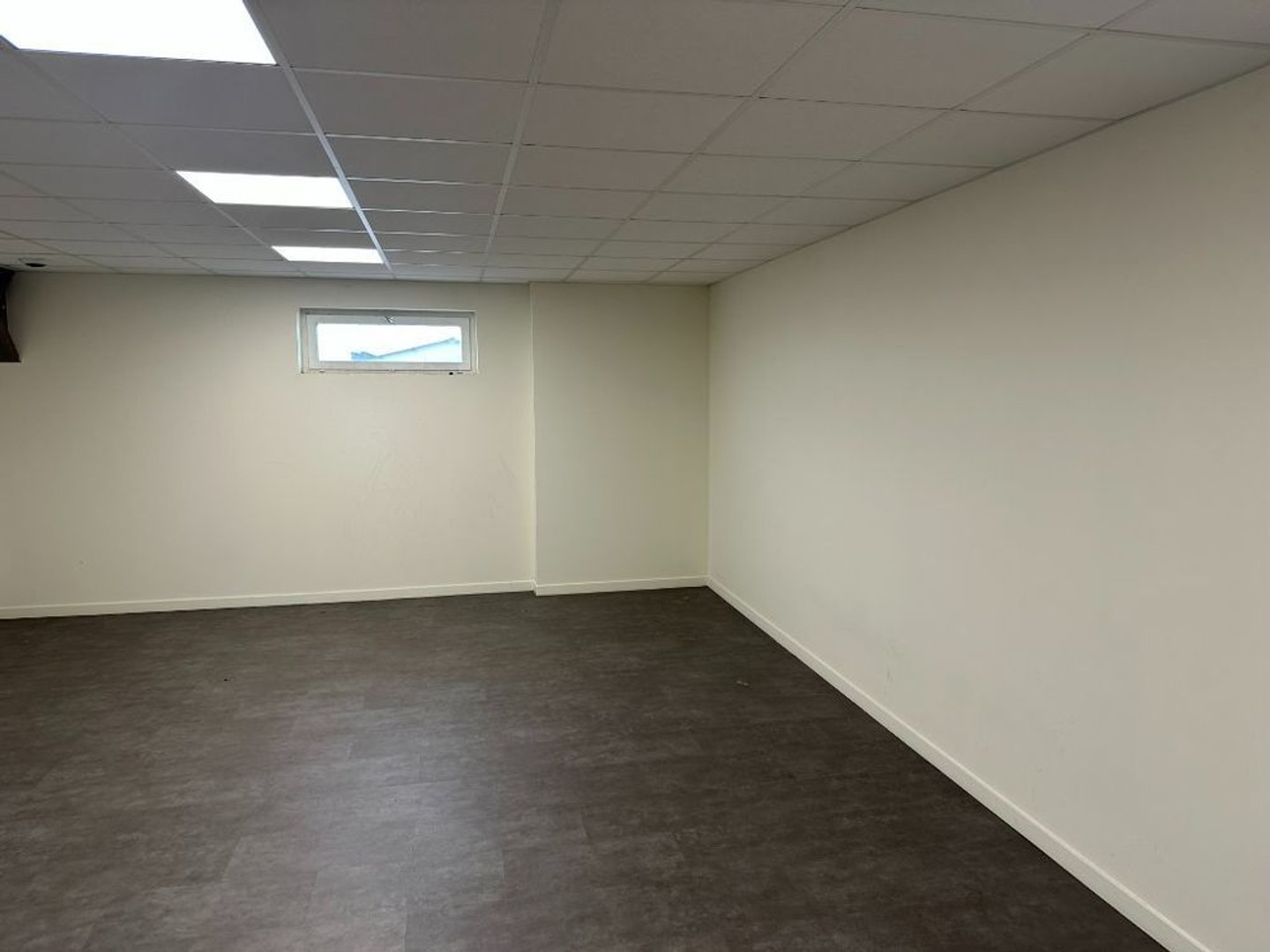 Locaux à vendre - 960m2 - Chalon-Sur-Saône (71100)