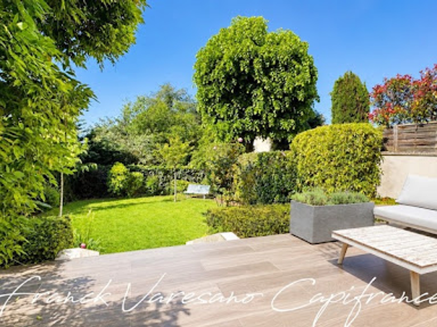 Maison 7 pièces 236 m²