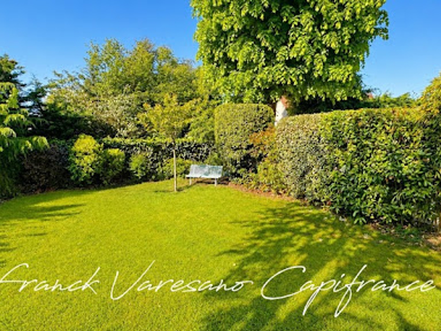 Maison à vendre - 7 pièces - 236m2 - Noisy-Le-Roi (78590)