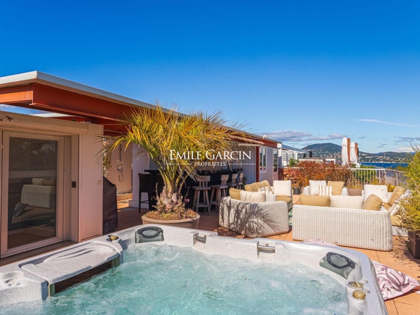Appartement à vendre - 6 pièces - 122m2 - Saint-Tropez (83990)