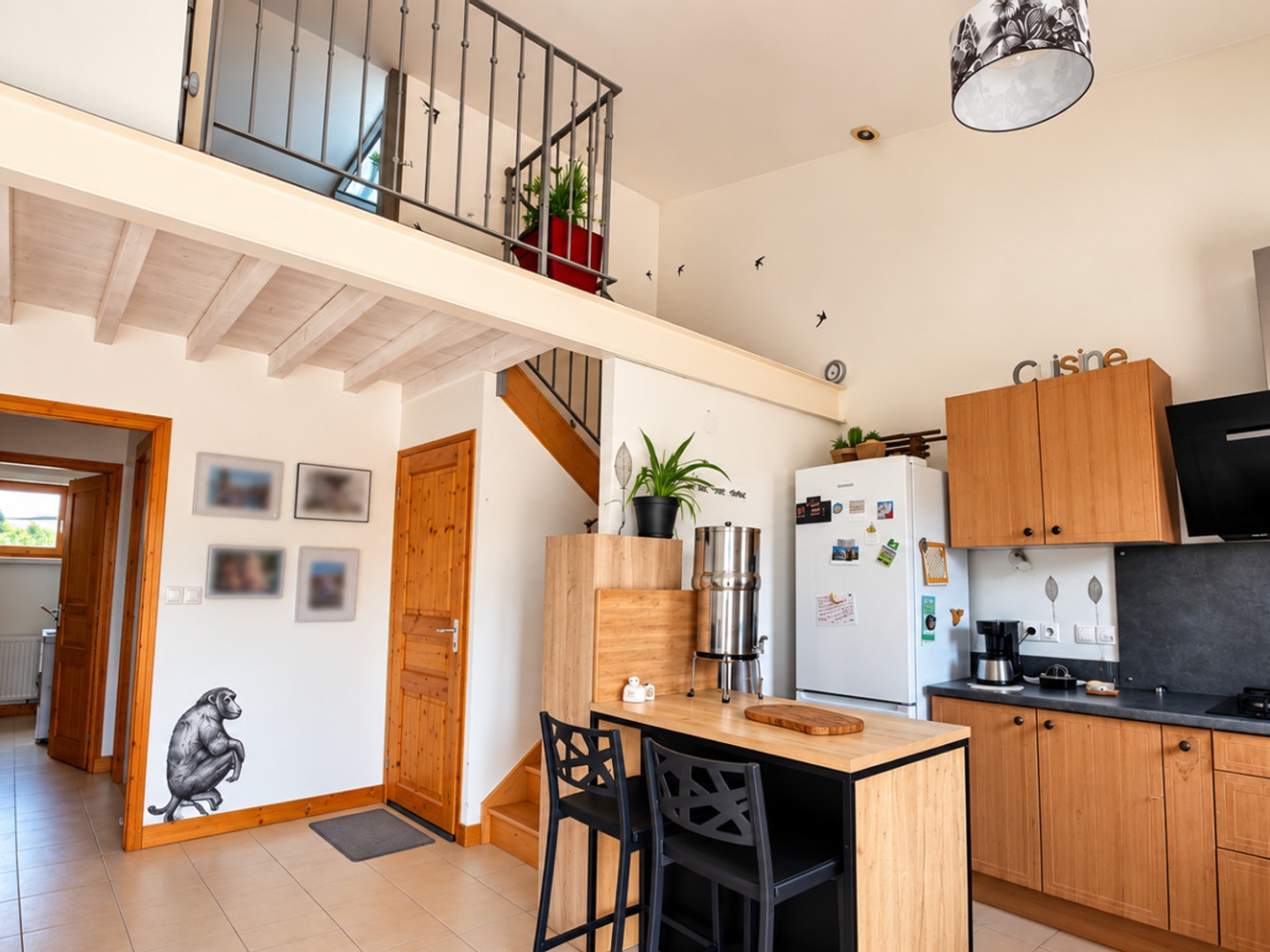 ANCIEN CUVAGE RÉNOVÉ – 100 M² , 3 CHAMBRES, GRAND GARAGE ET JARDIN