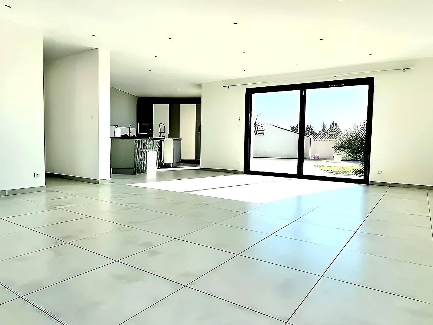 Maison à vendre - 5 pièces - 184m2 - Bernis (30620)