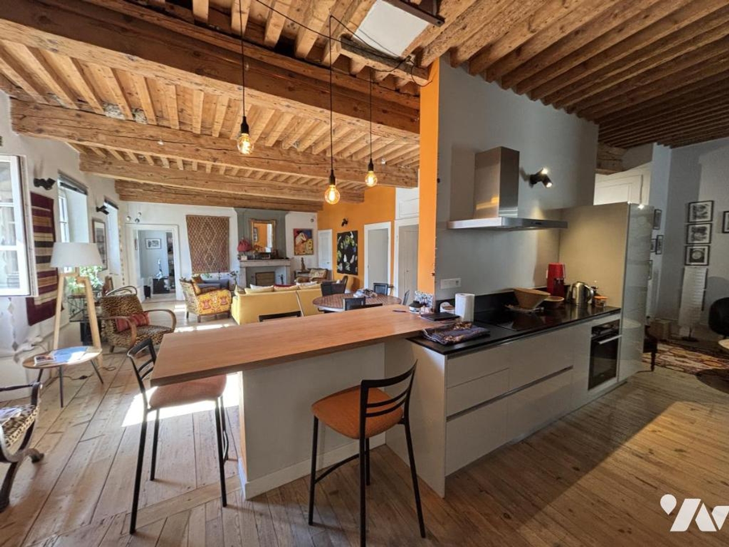Appartement à vendre - 7 pièces - 200m2 - Chambéry (73000)