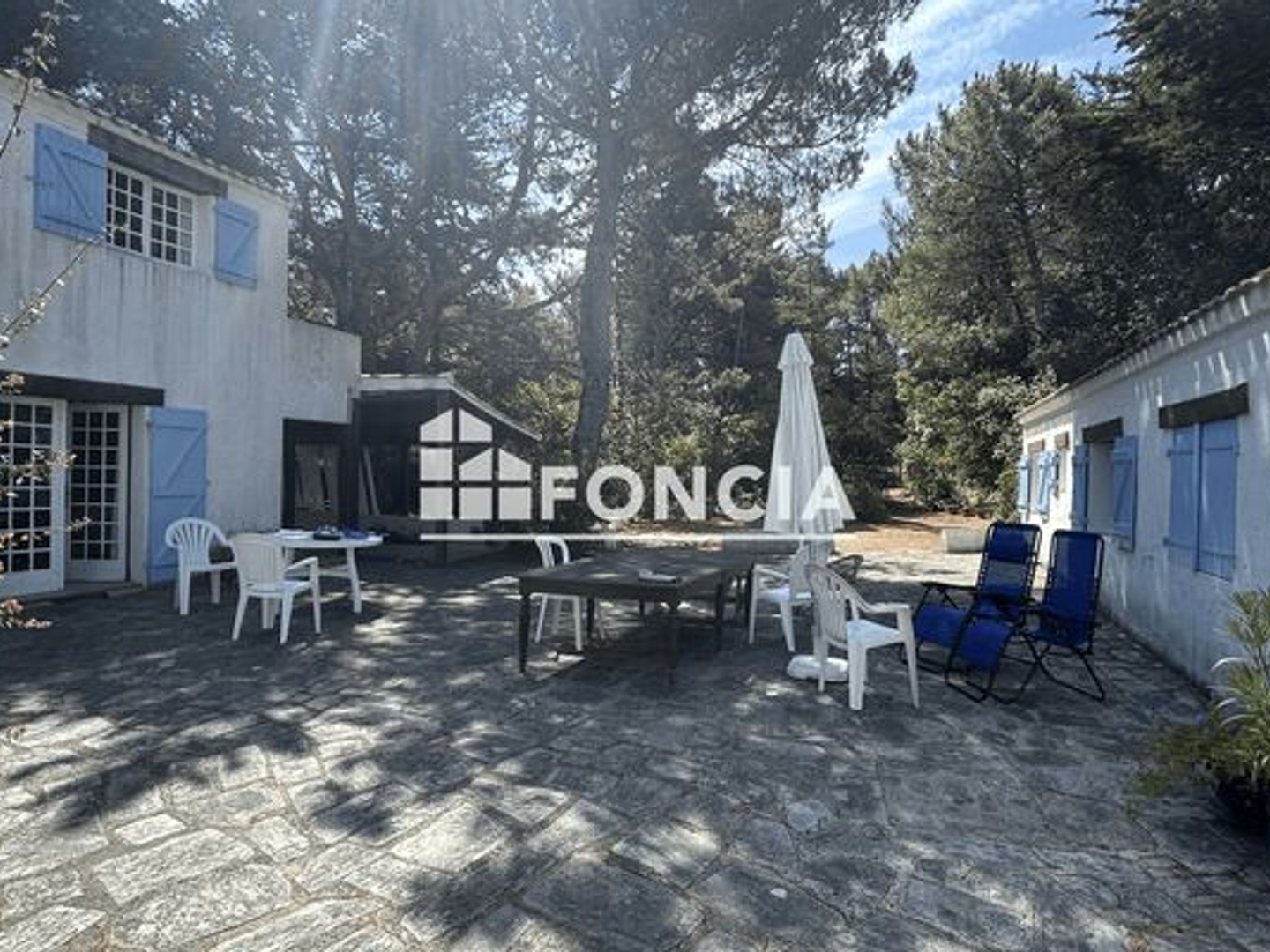 Maison 10 pièces 240 m²