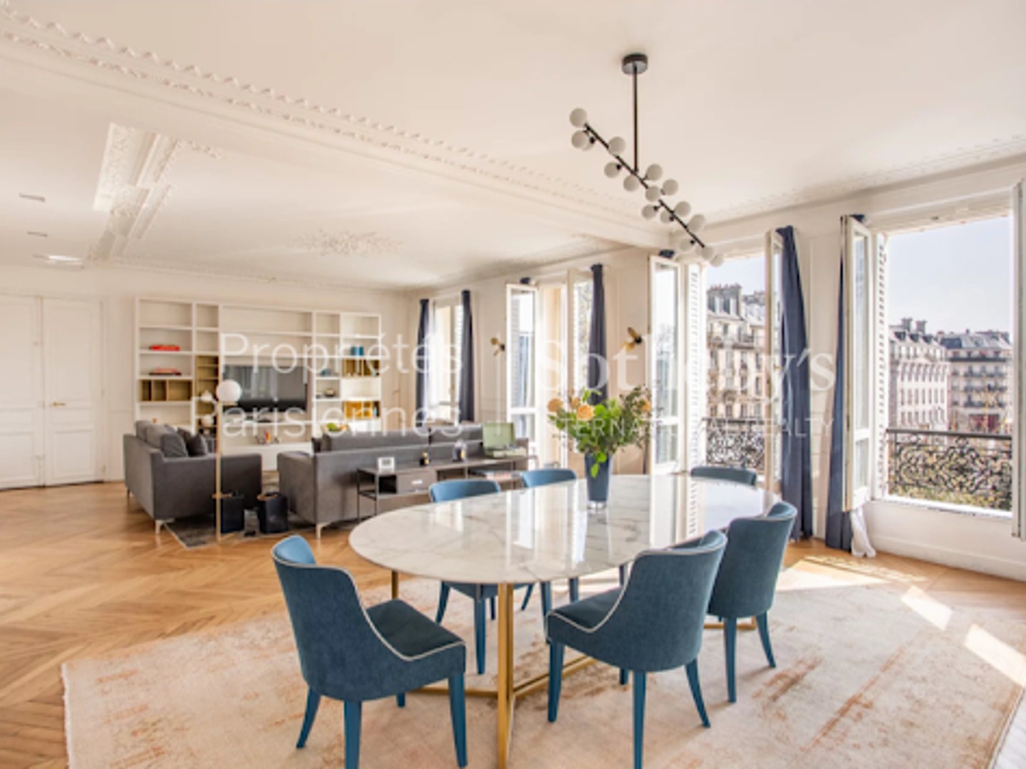 Appartement 4 pièces 143 m²