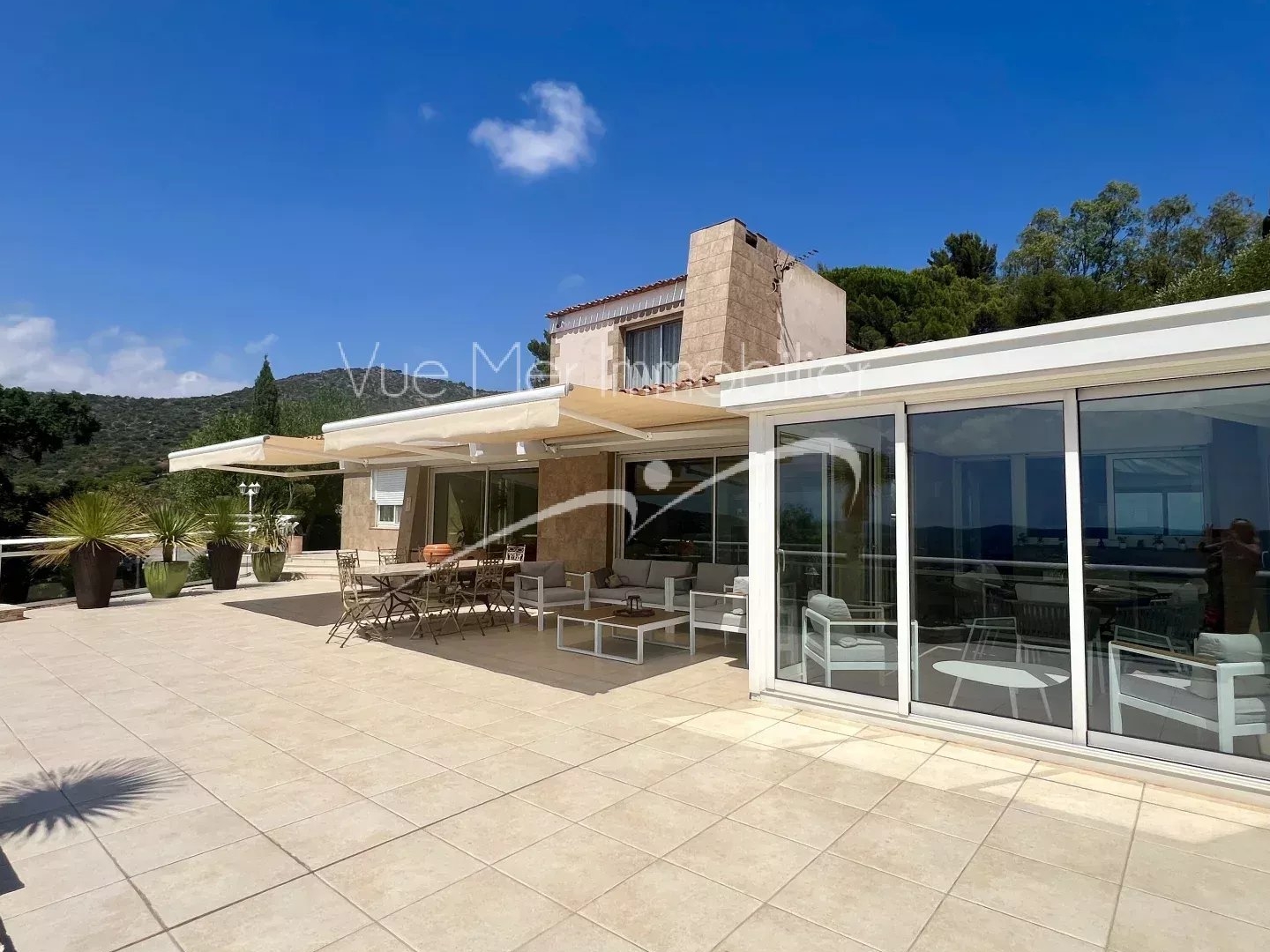 Maison à vendre - 5 pièces - 190m2 - Le Lavandou (83980)