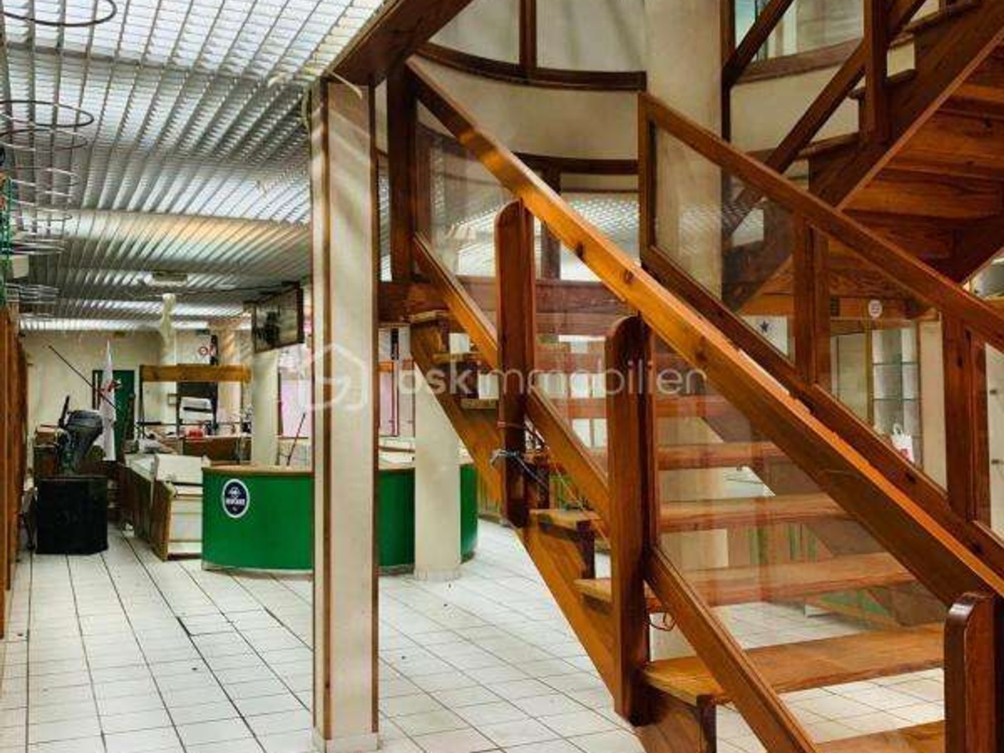 Appartement à vendre - 17 pièces - 838m2 - Basse-Terre (97100)