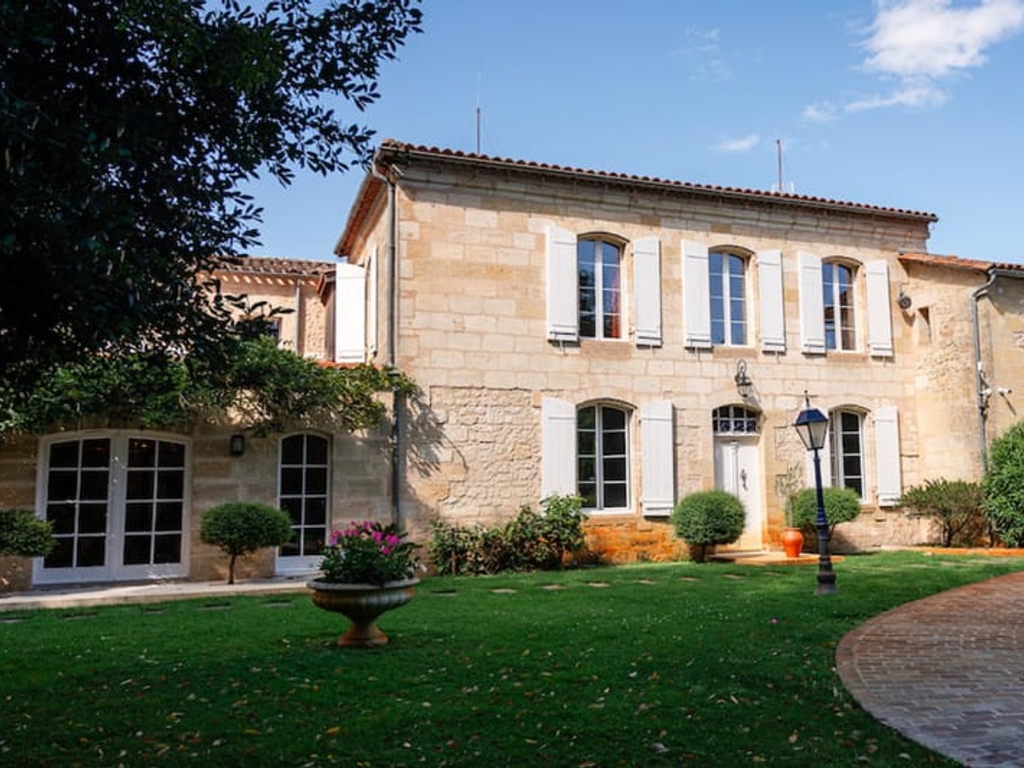 Maison à vendre - 11 pièces - 600m2 - Camblanes-Et-Meynac (33360)