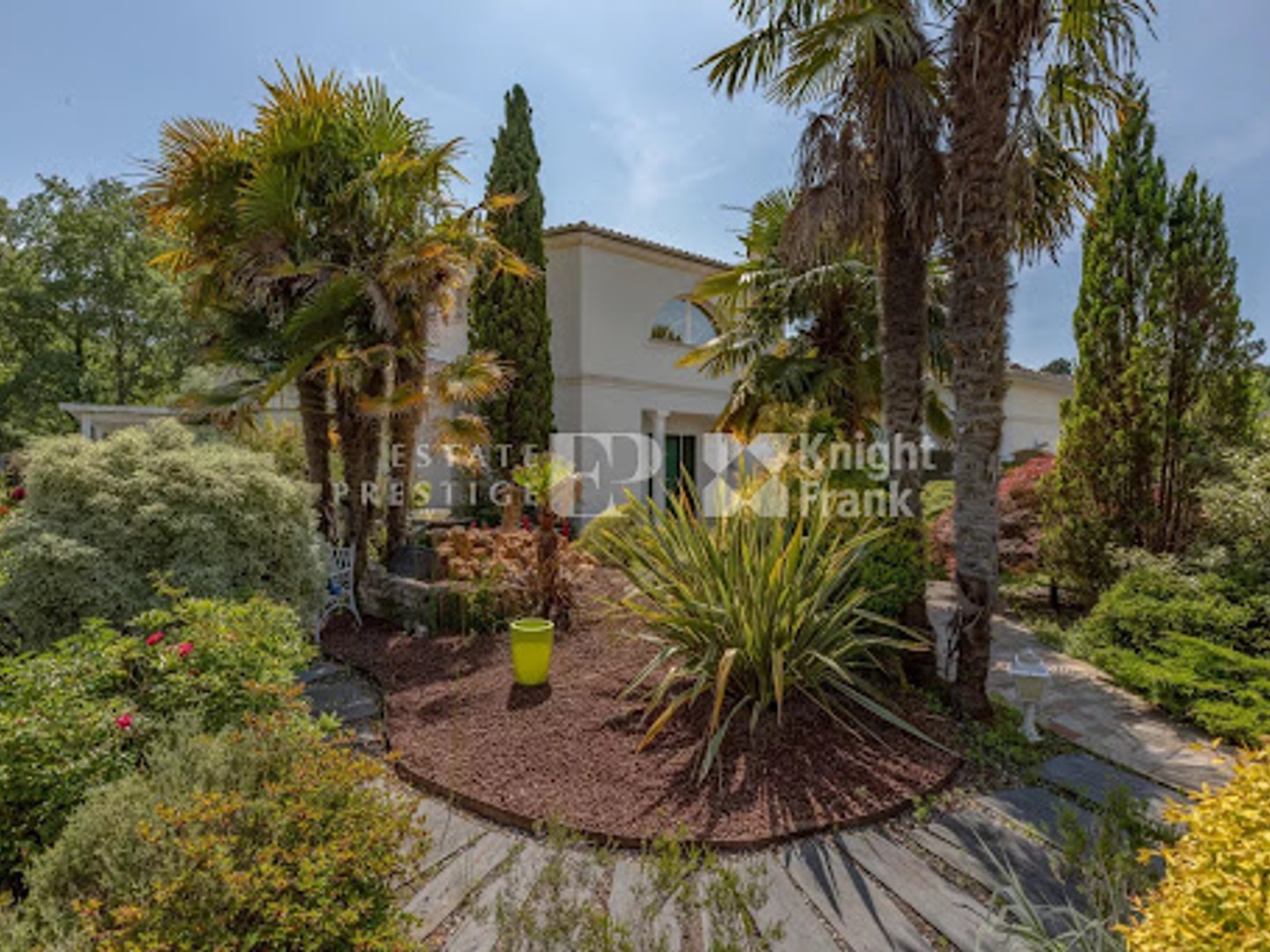 Maison 6 pièces 239 m²