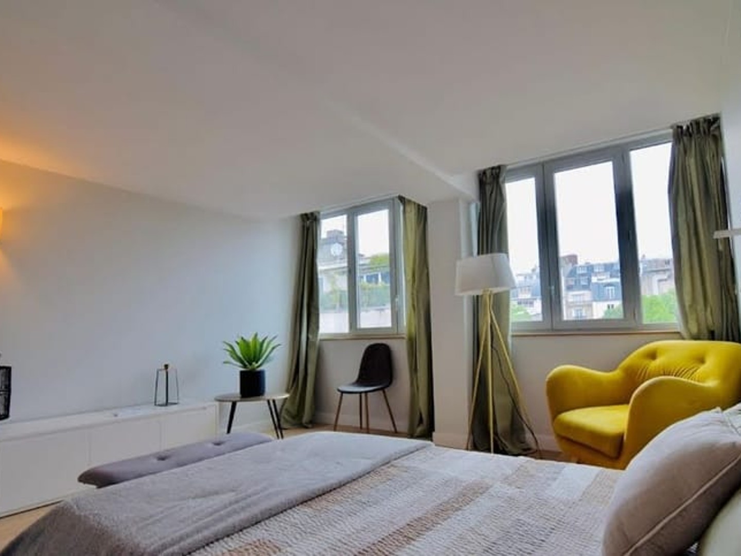 Appartement à vendre - 4 pièces - 93m2 - Paris 16e (75016)