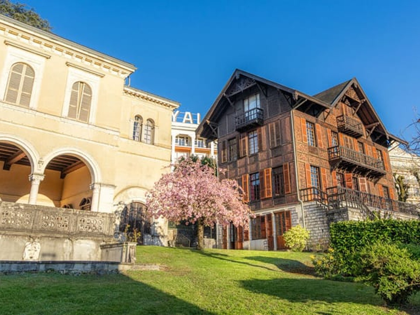 Maison à vendre - 25 pièces - 430m2 - Aix-Les-Bains (73100)