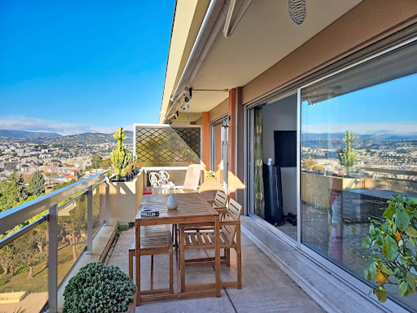 Appartement à vendre - 3 pièces - 84m2 - Nice (06300)