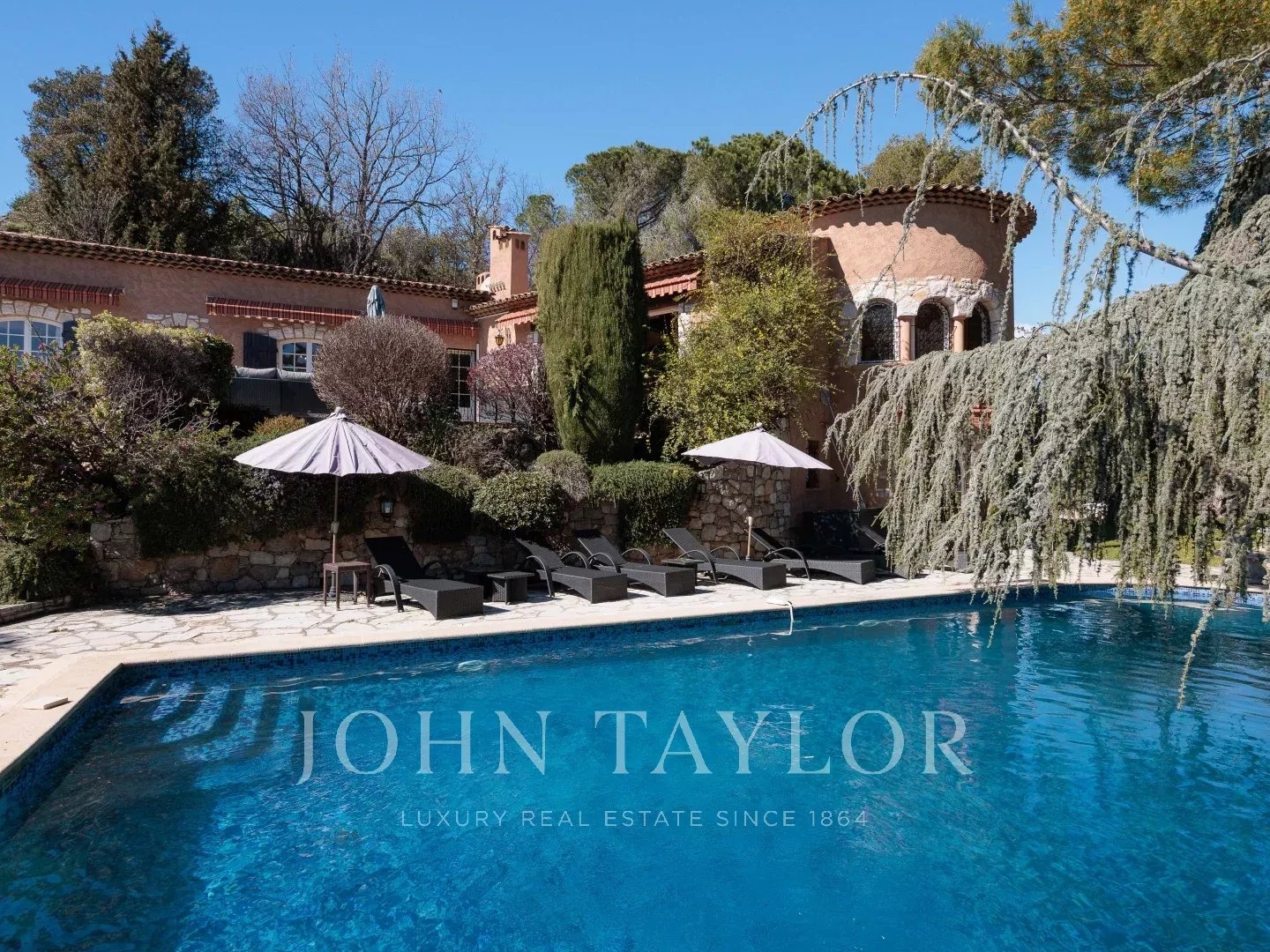 Maison à vendre - 7 pièces - 281m2 - Cagnes-Sur-Mer (06800)