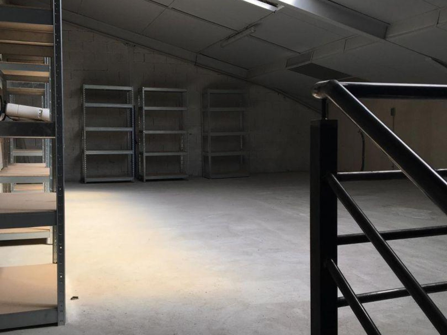 Locaux à vendre - 170m2 - Sainte-Consorce (69280)