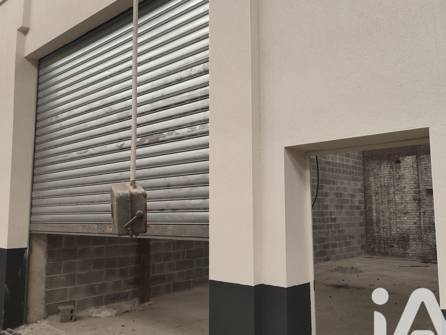 Parking / garage / box à vendre - 93m2 - Roubaix (59100)