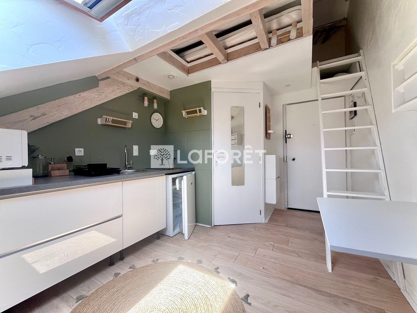 Appartement à vendre - 1 pièce - 9m2 - Chambéry (73000)