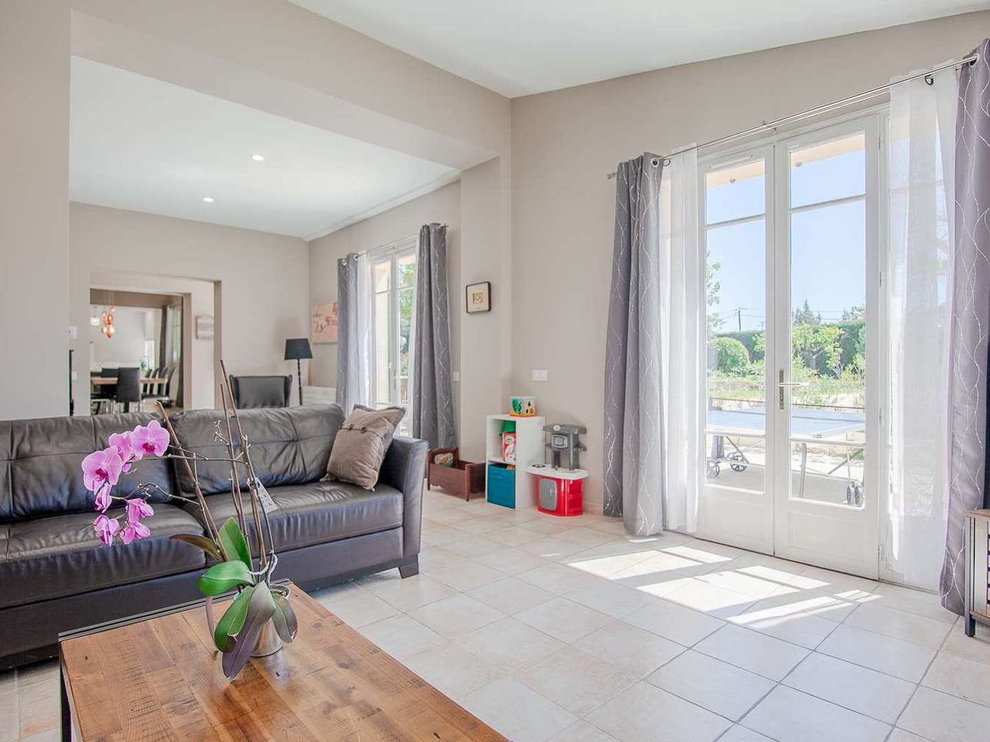 Maison 11 pièces 271 m²