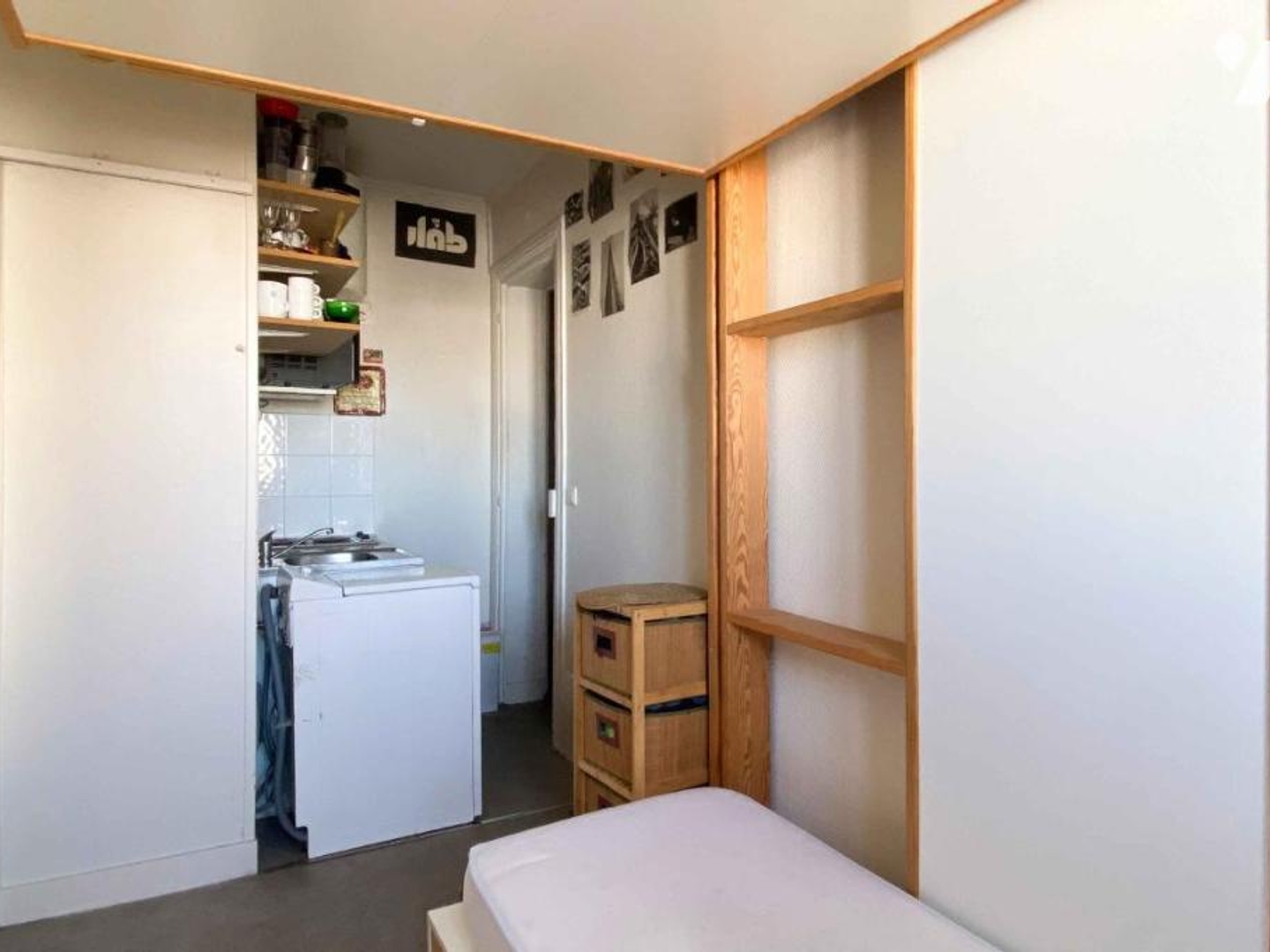 Appartement à vendre - 1 pièce - 13m2 - Paris 18e (75018)
