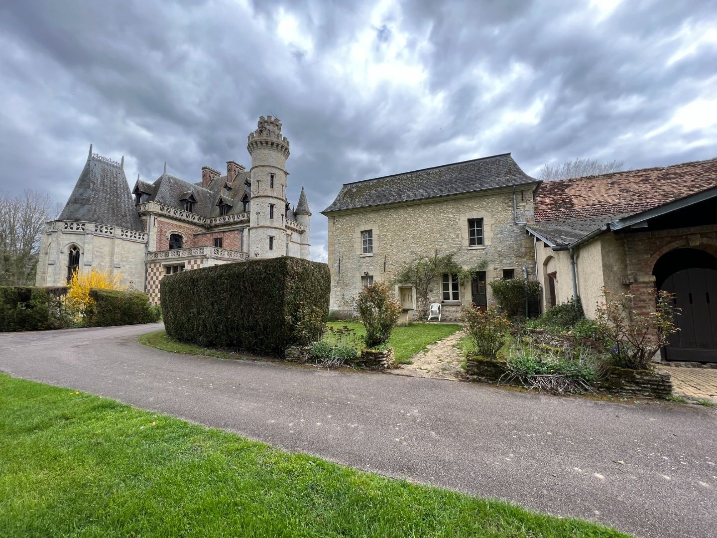 Autre à vendre - 28 pièces - 756m2 - Chaufour Les Bonn... (78270)