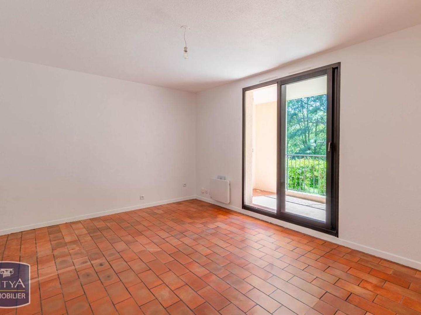 Appartement à vendre - 2 pièces - 32m2 - Six-Fours-Les-Plages (83140)