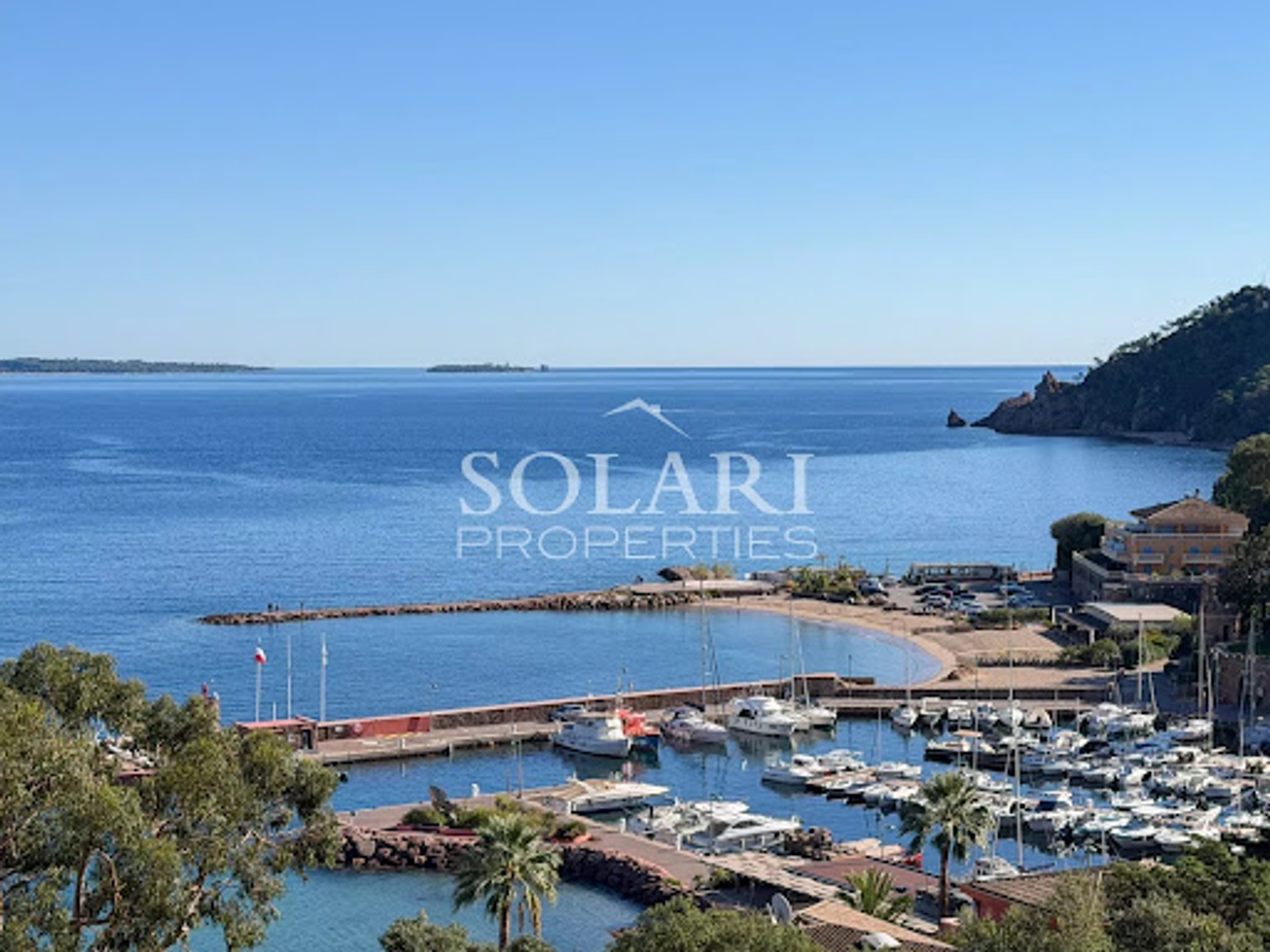 Maison à vendre - 11 pièces - 290m2 - Théoule-Sur-Mer (06590)