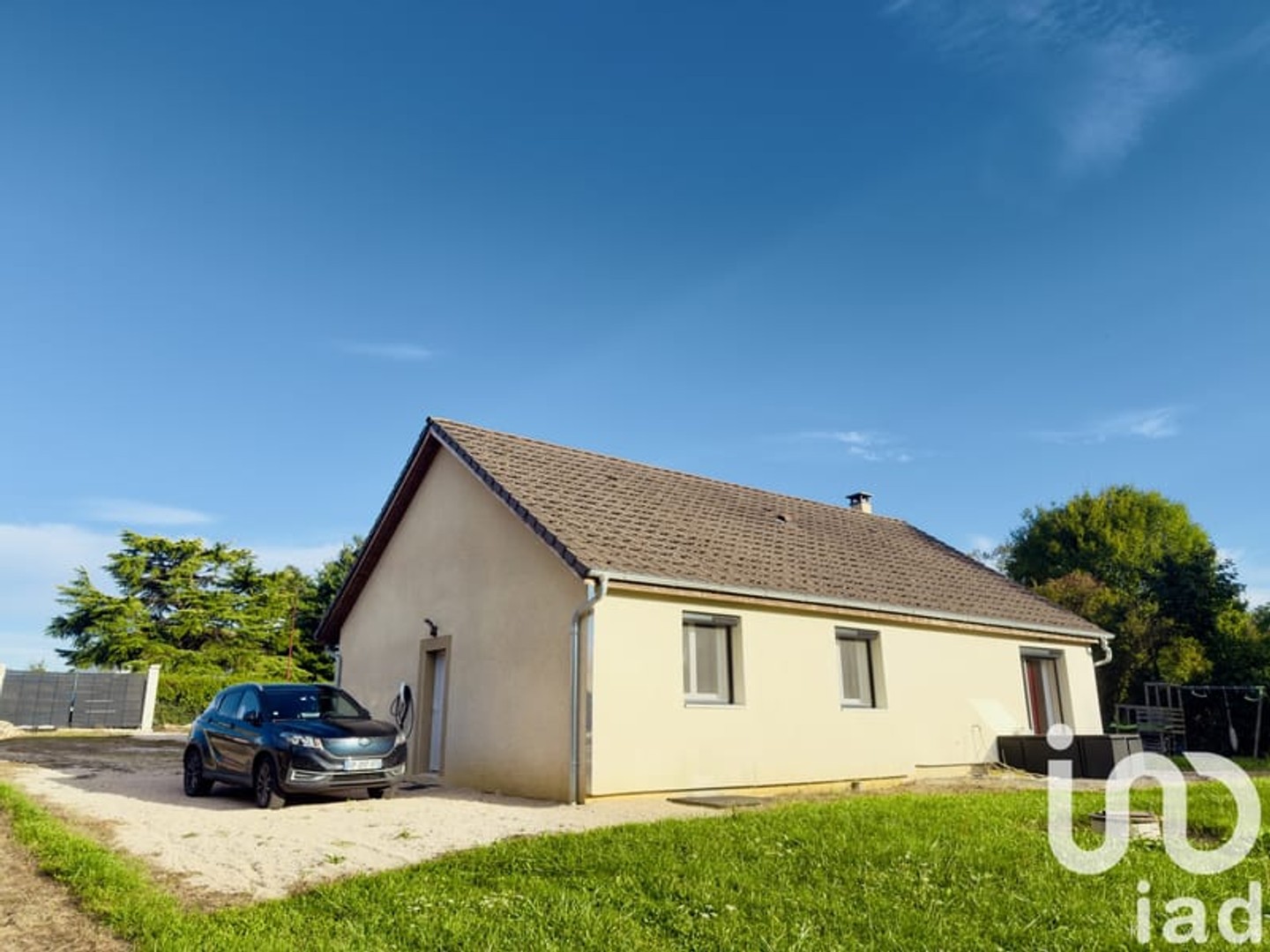 Maison à vendre - 4 pièces - 92m2 - Montpont-En-Bresse (71470)