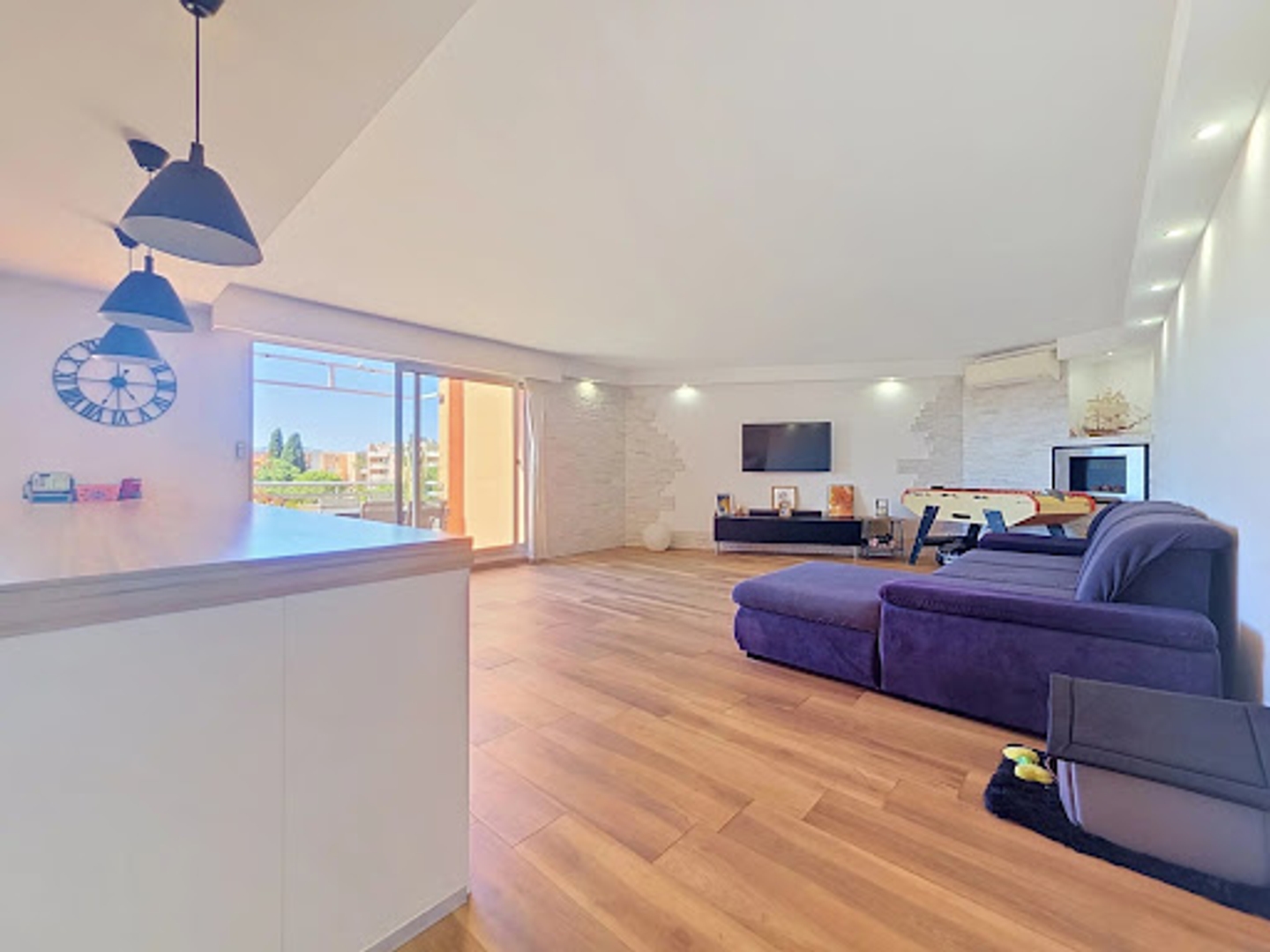 Appartement à vendre - 4 pièces - 106m2 - Cannes (06150)