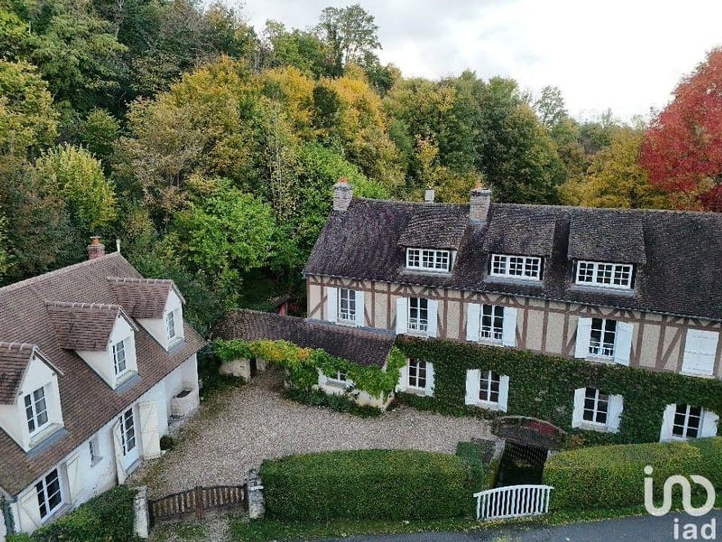 Maison 13 pièces 380 m²