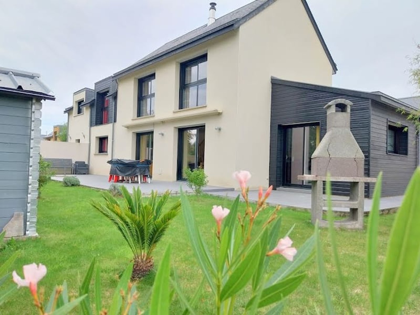 Villa 7 pièces 170 m²