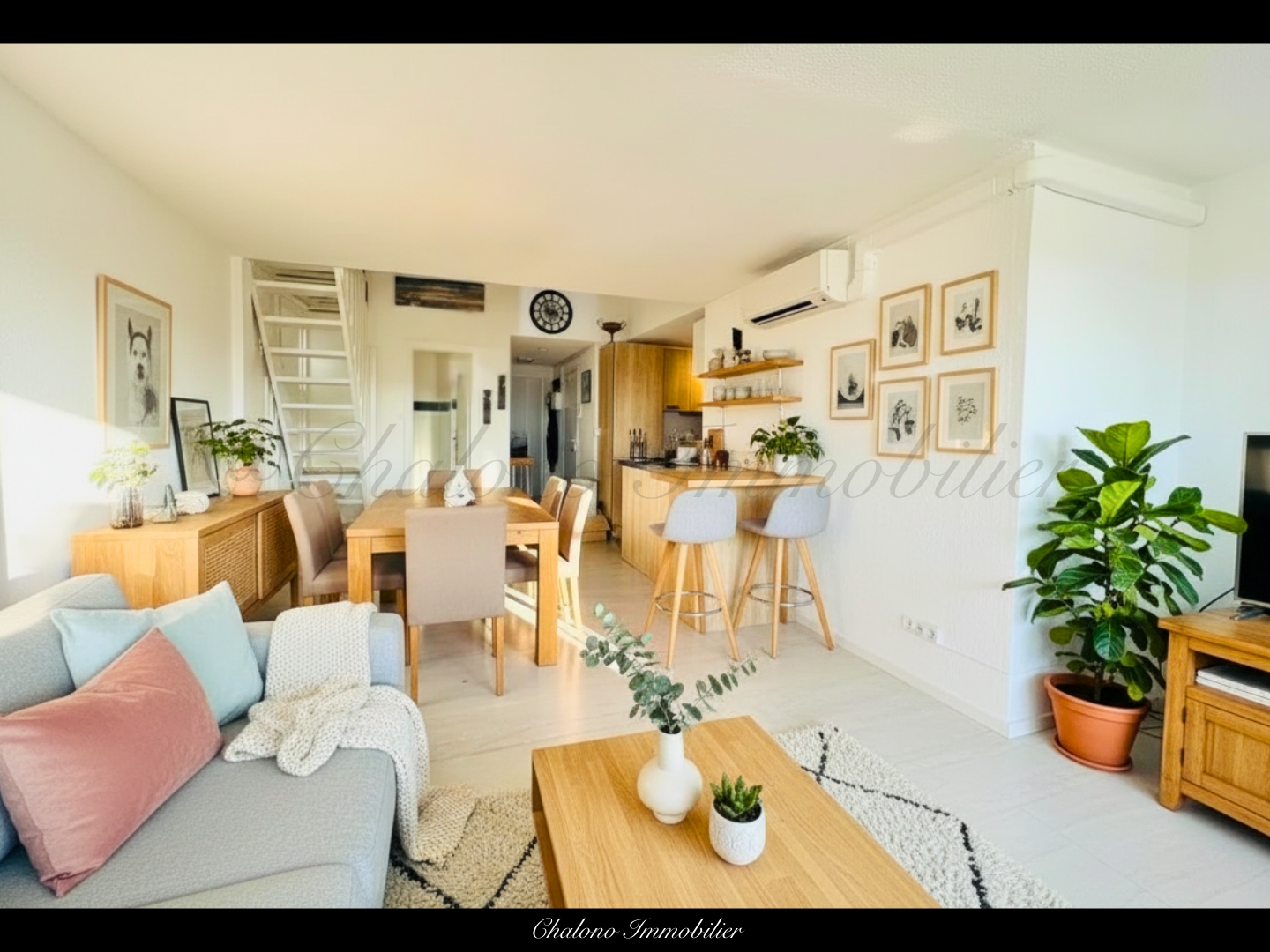 CAP D'AGDE CENTRE-PORT : T3 DUPLEX, 59 M2 CARREZ. DERNIER ÉTAGE - VUE PORT - TERRASSE - CLIMATISATION